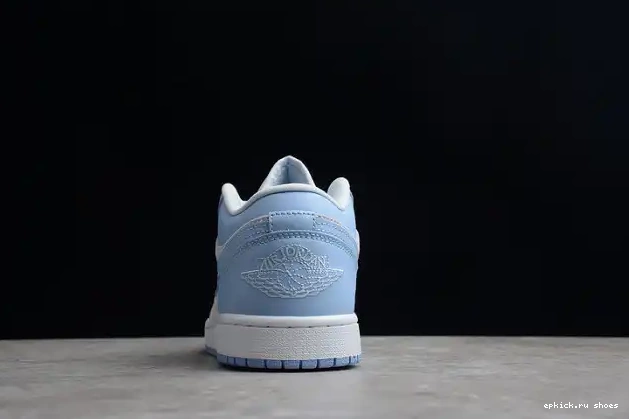 Rep 1 DC0774-050 Jordan Blue University (W) Low 0602